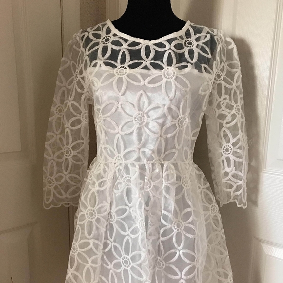 Dress - Picture 1 of 10